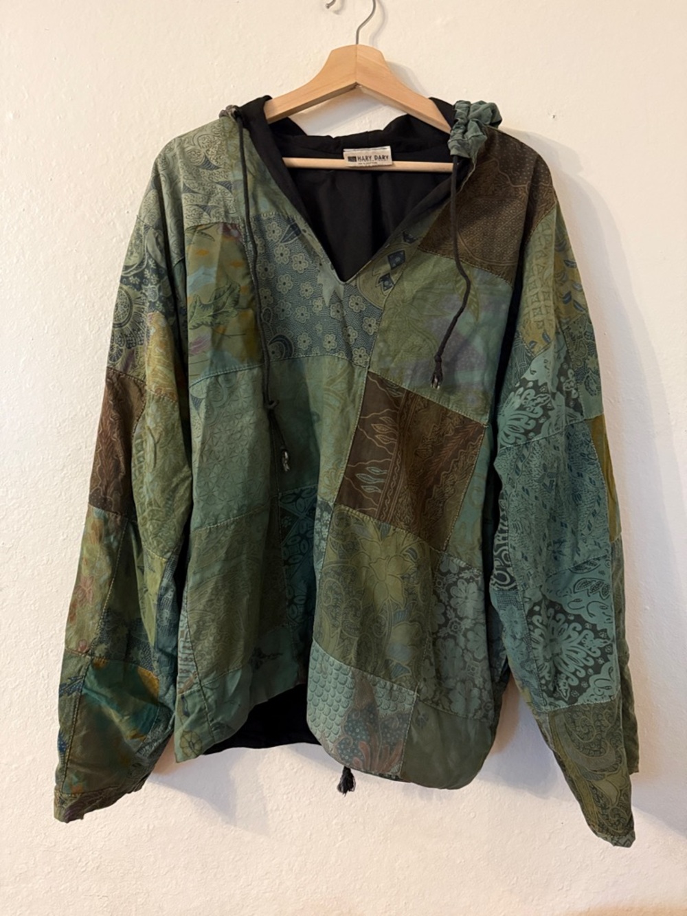Hary Dary Patchwork Hooded Cotton Pullover in Green No Sz
